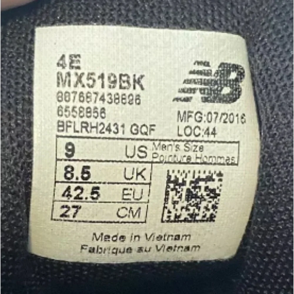 SOLD!!!  New Balance Sneakers - Picture 6 of 7